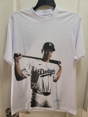 Shohei Ohtani LA Dodgers White Graphic Baseball T-Shirt - NWOT - Large
